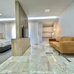 Lägenhet Charming Modern In Oporto