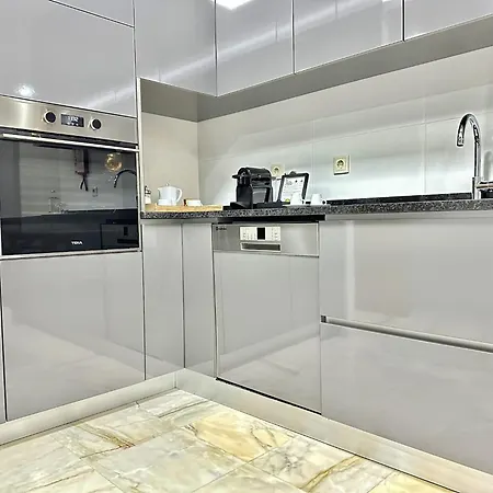 Charming Modern In Appartement Oporto