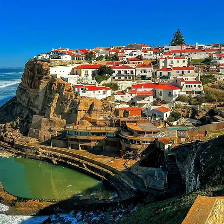 Charming Modern In Oporto