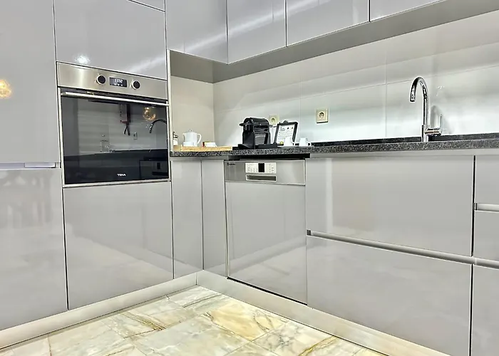 Charming Modern In Διαμέρισμα Πόρτο