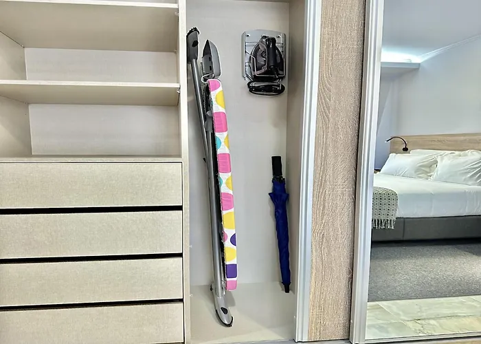 Διαμέρισμα Charming Modern In *